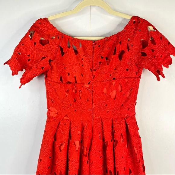 Chichwish Off Shoulder Floral Cutout Lace Skater Dress Mini Silhouette Red Small - Picture 9 of 15